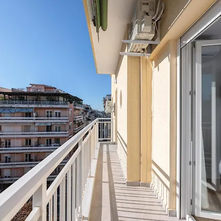 Апартаменты Jolie Apartments